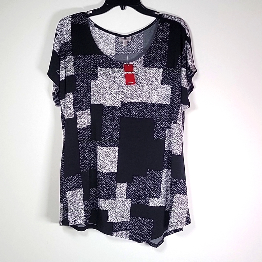 Avenue women's blouse